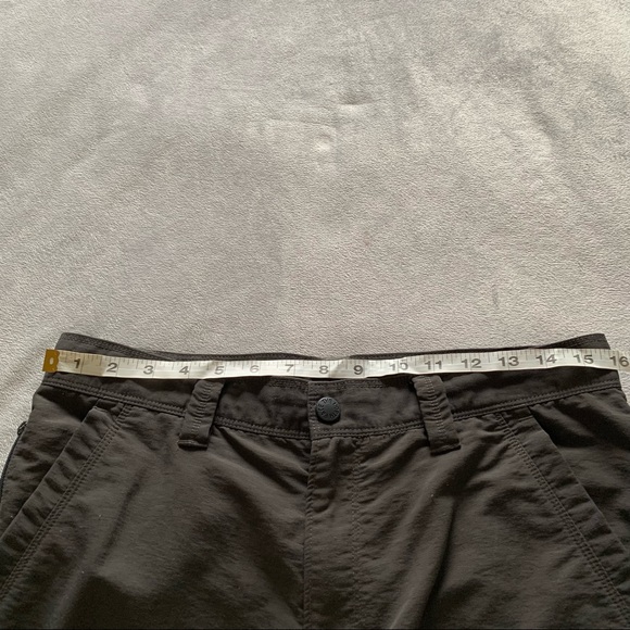 The North Face dark grey outdoor shorts, size 32 - Picture 15 of 16